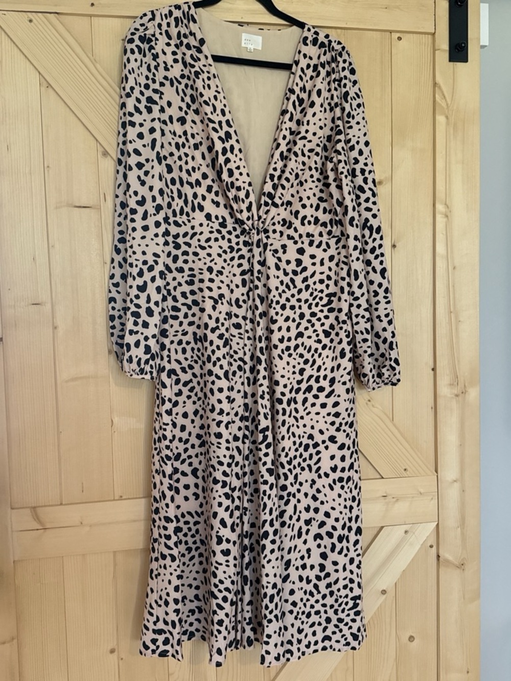 dee elly Leopard Print Midi Dress